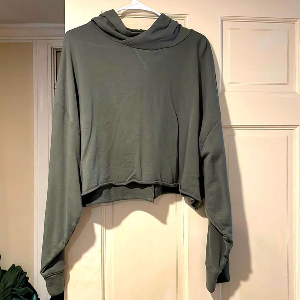 Fabletics cropped hoodie